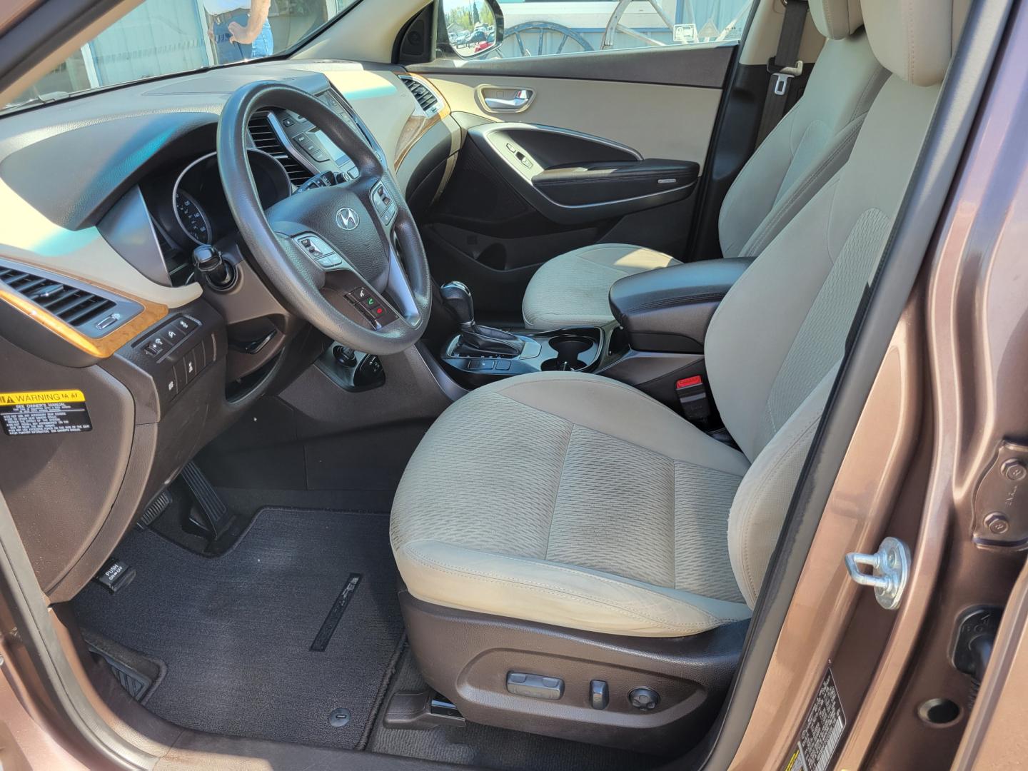 2015 Brown /Tan Hyundai Santa Fe GLS (KM8SMDHF7FU) with an 3.3L V6 engine, 6 Speed Auto transmission, located at 450 N Russell, Missoula, MT, 59801, (406) 543-6600, 46.874496, -114.017433 - Photo#13